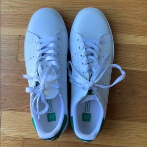 Adidas Stan Smith in green accent